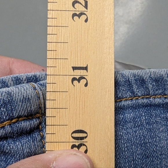 H & G size 11 juniors denim flare jeans - Picture 12 of 16